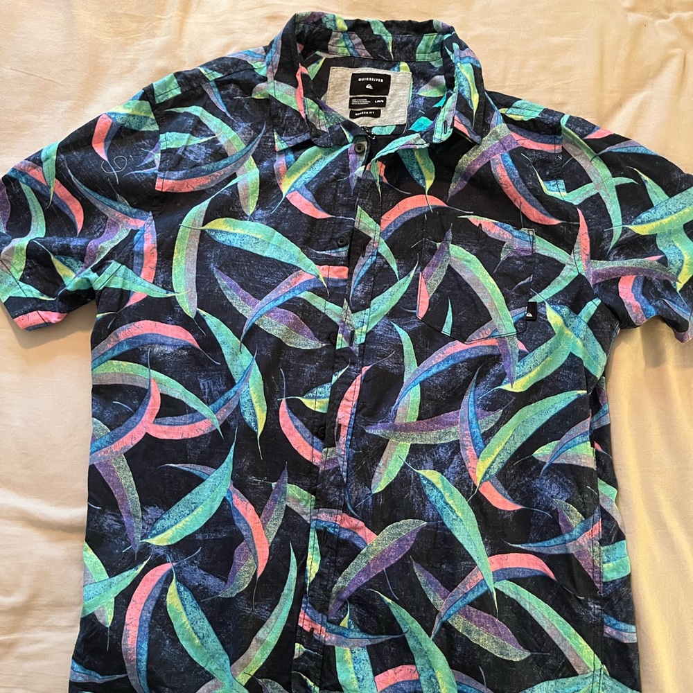 Quiksilver Modern Fit Short Sleeve Button Up Shirt